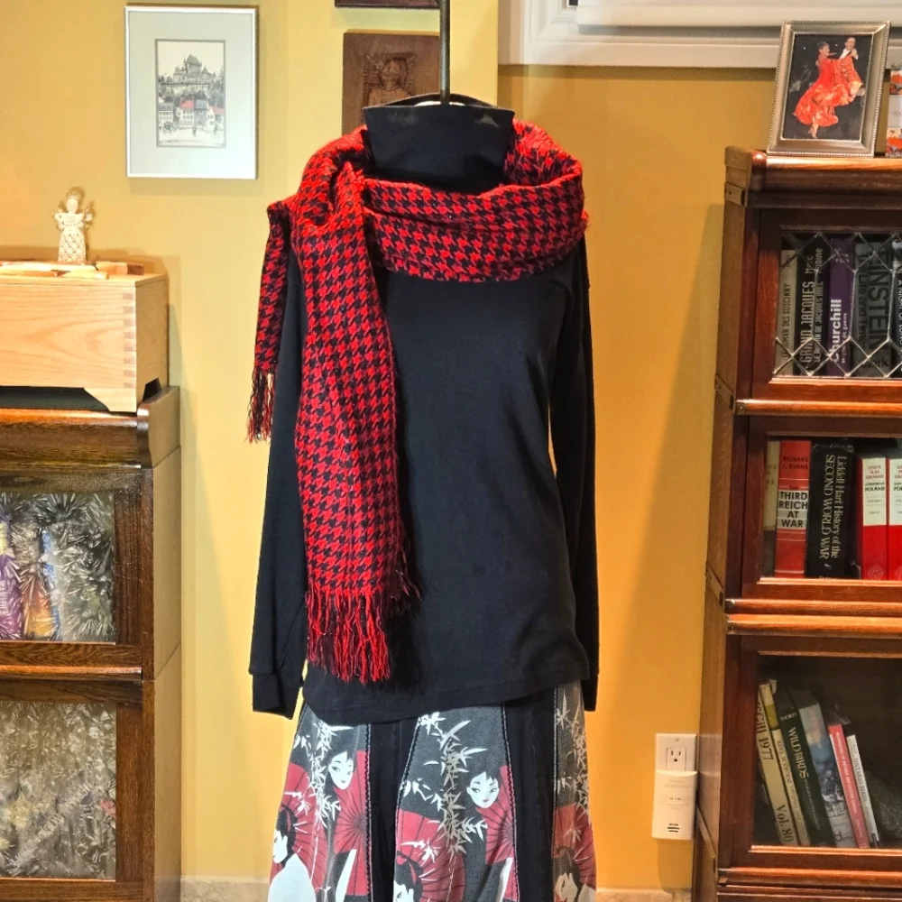 Red & black houndstooth Unisex Large Scarf | Soft & Warm, Cozy Winter Shawl | - Picture 1 of 16